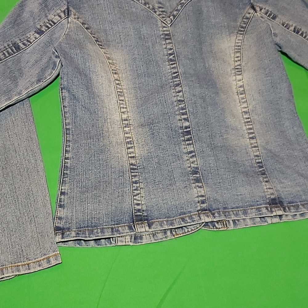 Jean Jacket - Picture 7 of 7